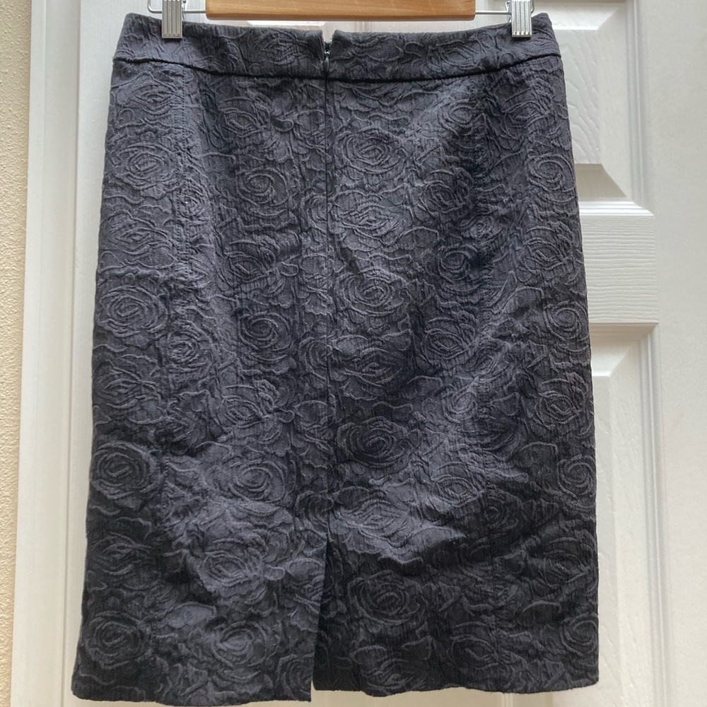 Vanessa Virginia Anthropologie black rose brocade pencil skirt size 4 - Picture 3 of 8